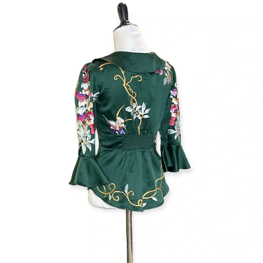 FREE PEOPLE BEAUTIFUL DREAMS FLORAL EMBROIDERED SATIN BLOUSE BELL FLUTTER SLEEVE